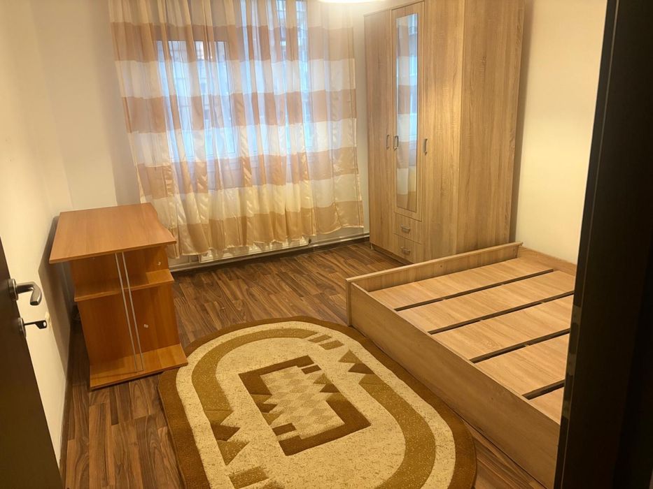 Inchiriez apartament 3 camere zona Grivitei - View 3