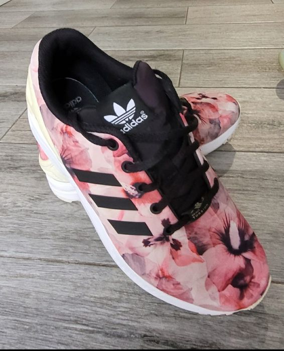 Vand adidași dama marca adidas