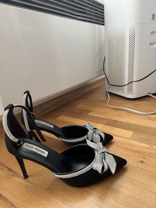 Токчета steve madden