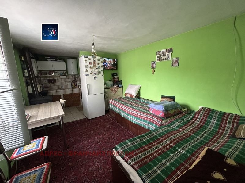 Продава се Къща в с. Горни Вадин, Област Враца - 60 кв.м за 425 €/кв.м - Снимка #9
