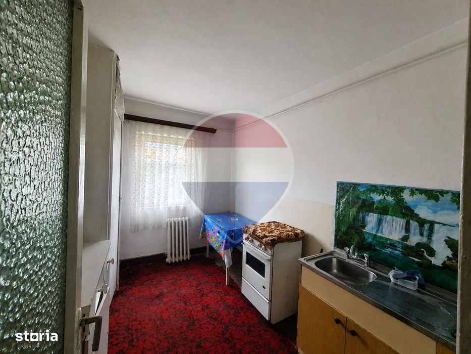 Apartament cu 3 camere de vânzare în zona Pompieri — fotografia 2