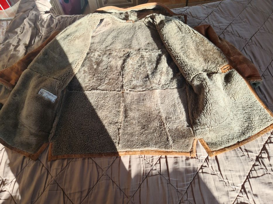 Haina blana cu gluga