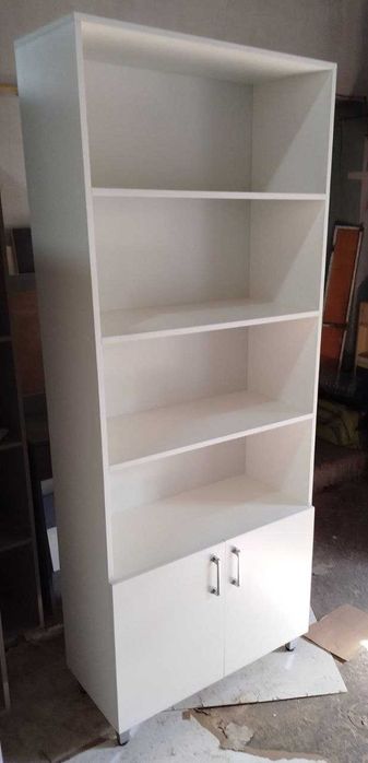 Шкаф, книжный шкаф.