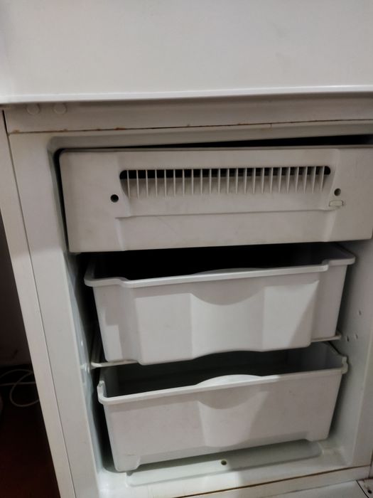 Холодильник рабочий