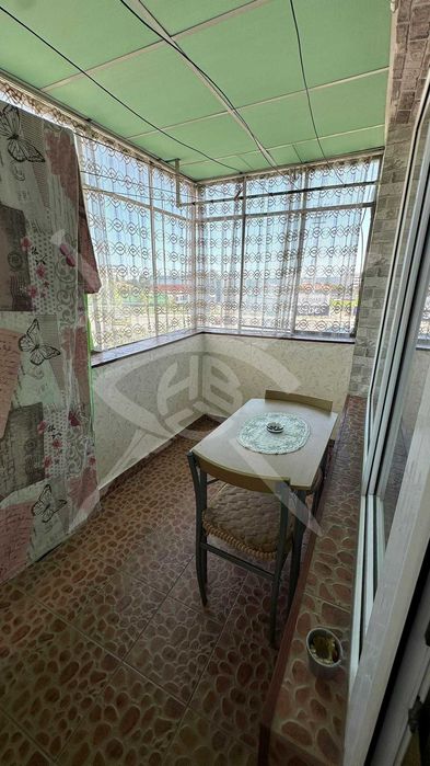 Дава се под наем Четиристаен апартамент в Варна, Цветен квартал - 100 кв.м за 700 € - Снимка #10