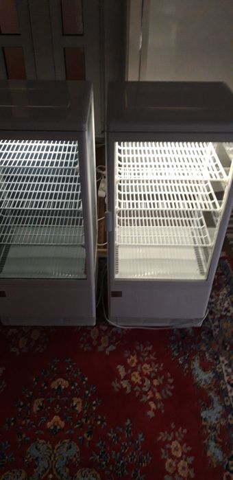 2 vittime frigo expozitie cofetarie/restaurant