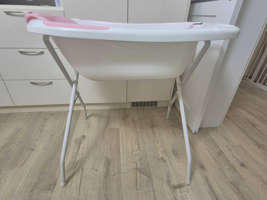 Вана/корито за бебе със стойка