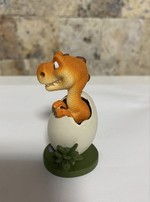 Figurina rară Ice Age 2-3 2009 Fox Baby Dino în ou