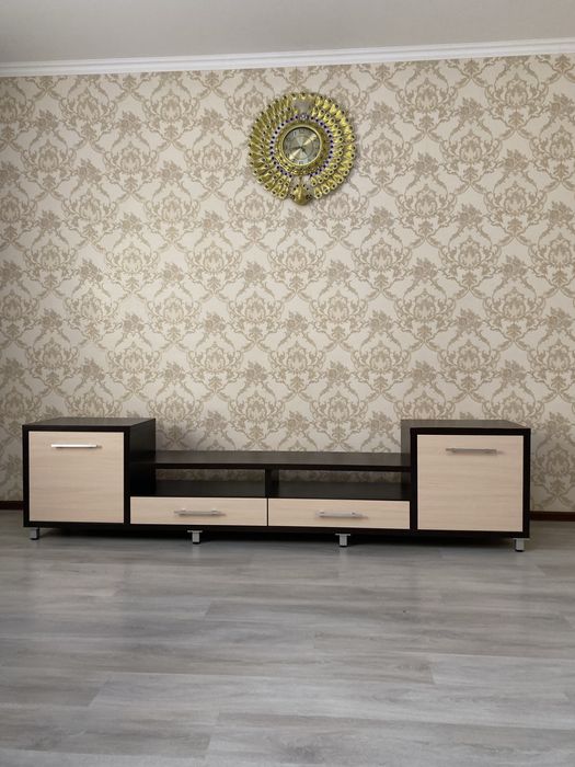 Продается тумба под ТВ зону