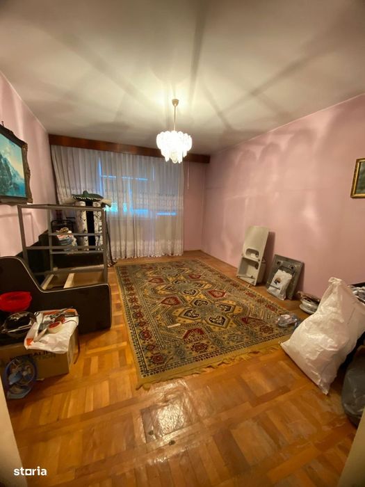 2 decomandate ETAJUL 2, cu centrala, balcon mare, izolat, Miron Costin