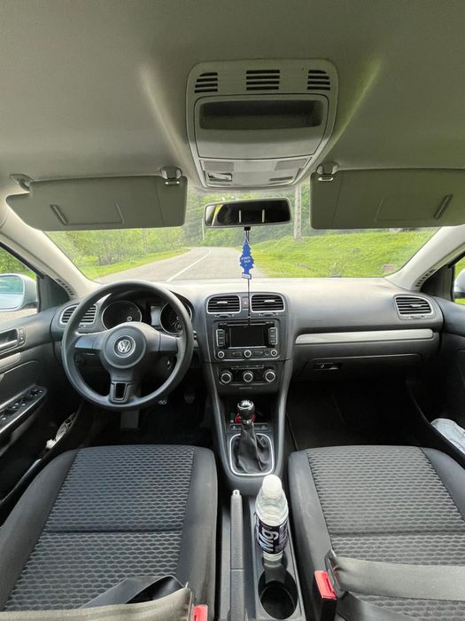 Vand-Vw Golf 1.6 TDI 2010-economic-pret negociabil