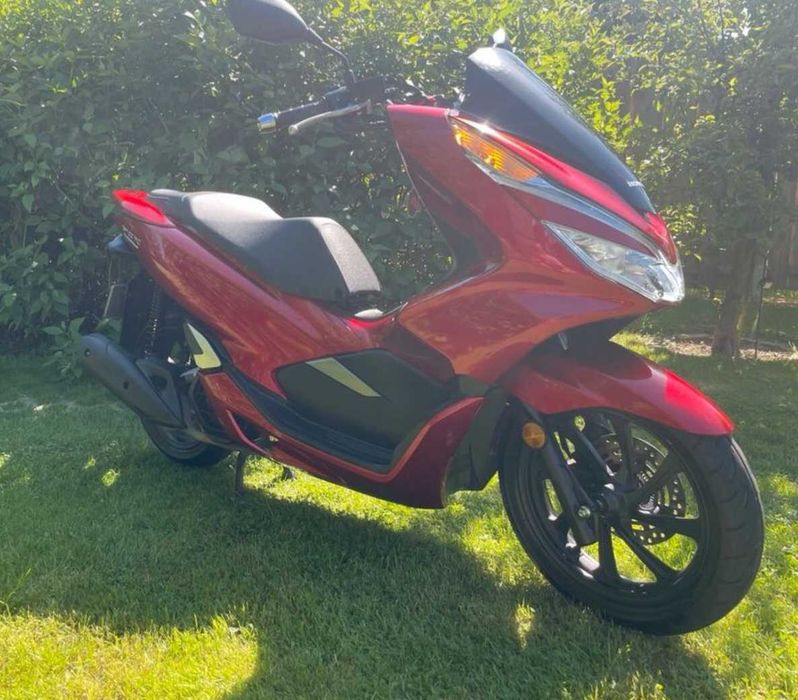 Honda PCX 125 2018 ABS impecabil import Germania km putini