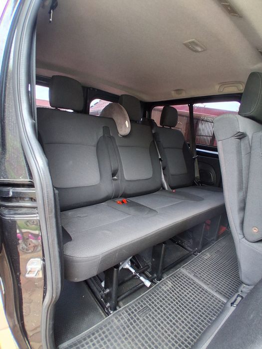 Vand RENAULT TRAFIC  8+1 model lung
