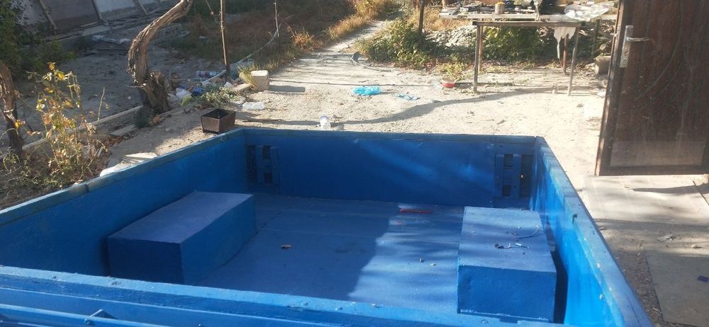 Тиркама сотилади.