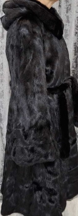 Продам норковую шубу