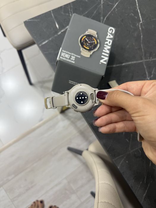 Часы garmin venu3S