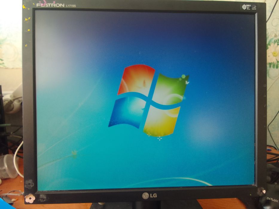 Монитор на компютер