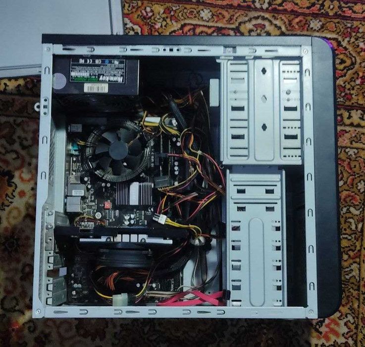 Продам старый ПК LGA775, под восстановление или на запчасти. Нет HDD