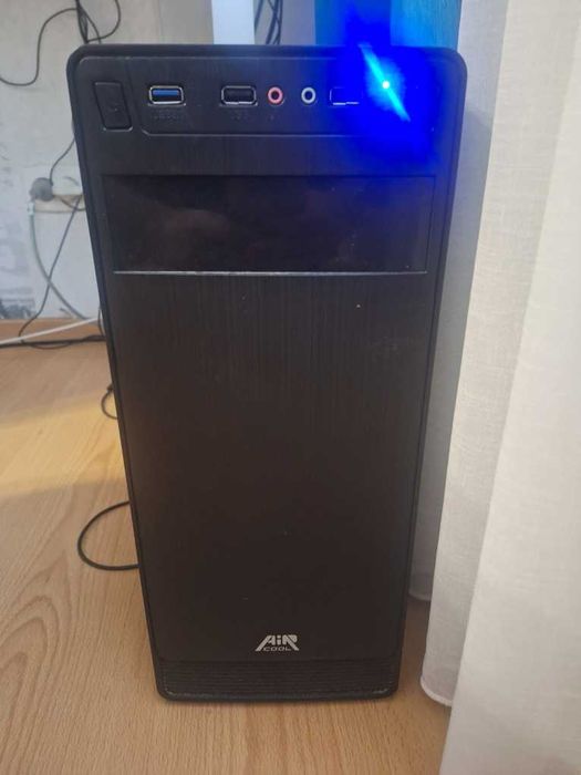 продам  настольный компьютер Асус