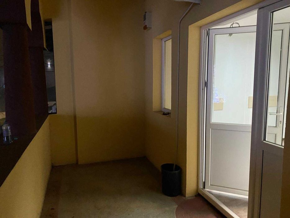 Inchiriez casa str.Trivale