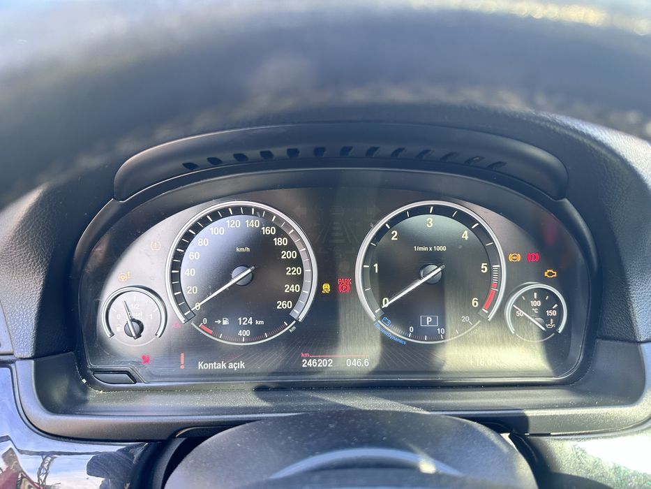 Бмв ф10 3.0д 245к М пакет на части!