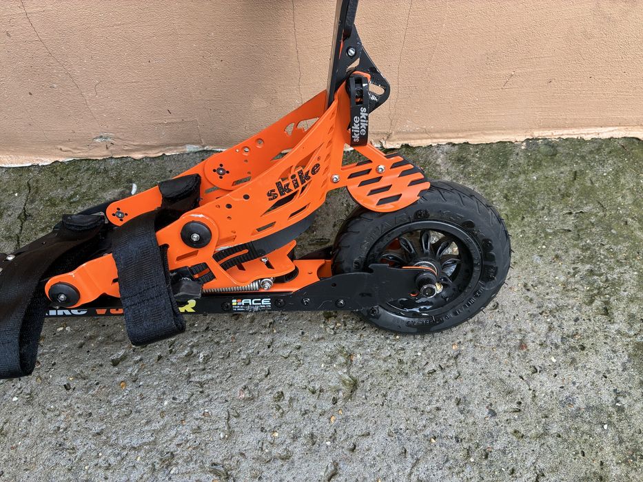 Кънки Skike v8 Touar