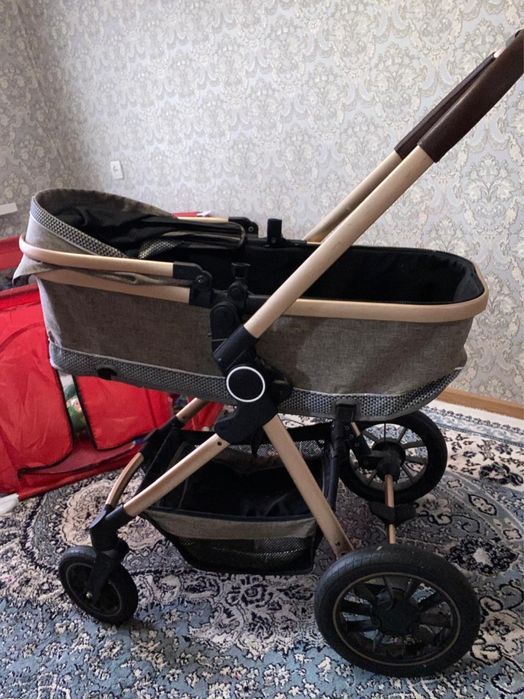 Продается детская коляска.
