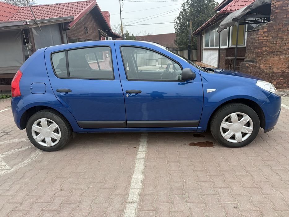 Dacia Sandero 2009 1.2 benzina 109 00 km