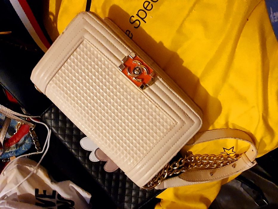 Posete diverse firme