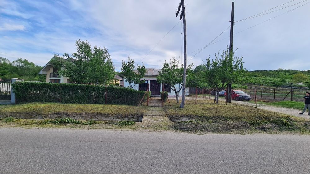 Vând spațiu magazin