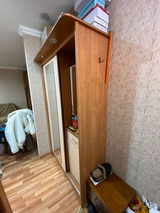 Продам прихожую