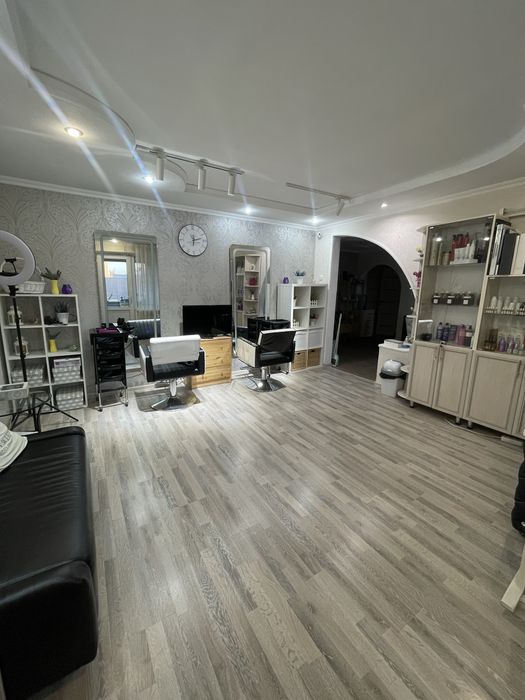 Кресло парикмахерское