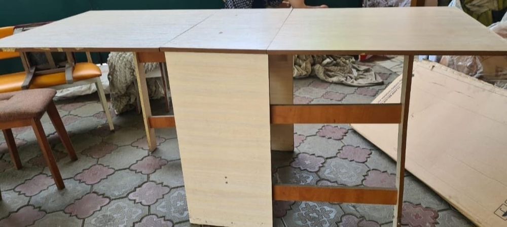 Столь   книжка  в