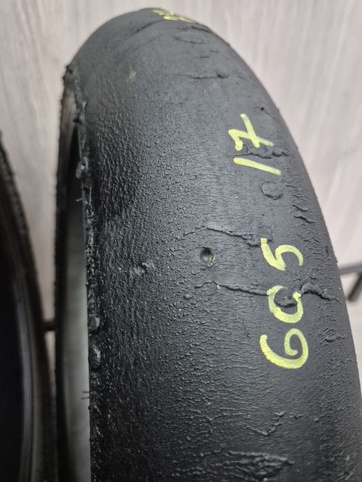 Set anvelope moto 120 605 17 cu 200 660 17 Bridgestone V02 dot 2024