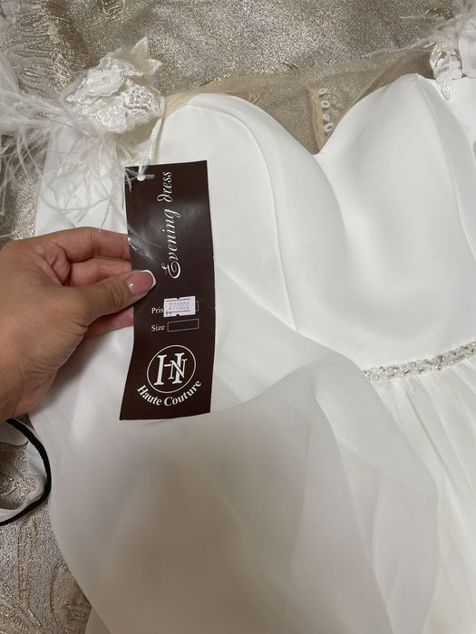 Свадебное платье белое