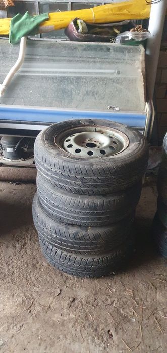 Продаю диски и резины