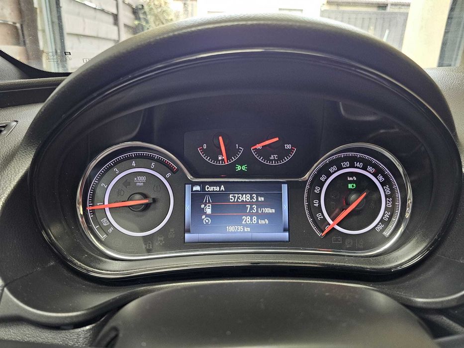 Opel Insignia Face lift negru metalizat nefumator piele maro, contrast