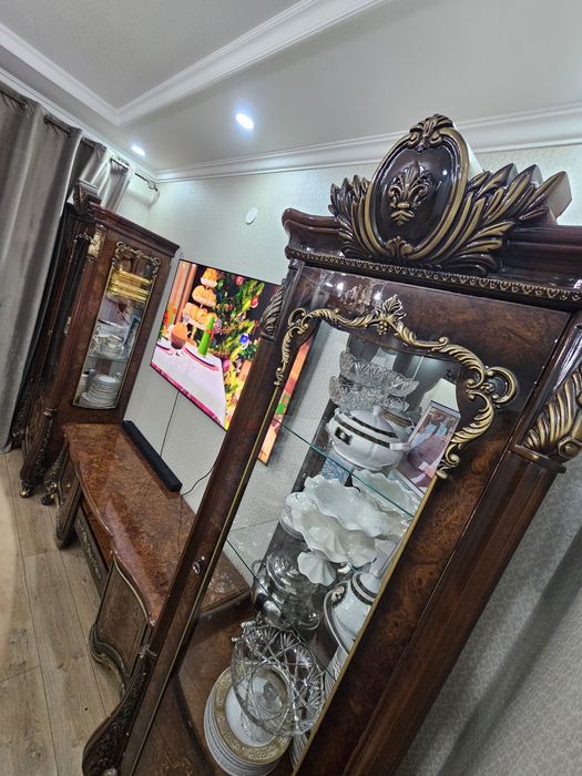 Гостиный гарнитур(горка)