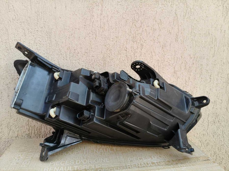 Far stanga Dacia Logan 3 facelift Sandero Jogger 2022 2023 2024 2025