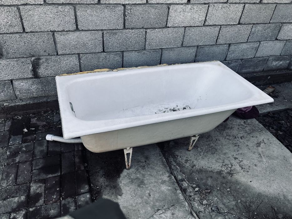 Ванна чугунная ванна