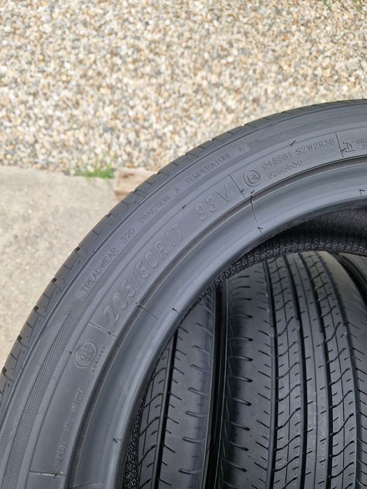 4anvelope vara NOI 205 50 17 Maxxis