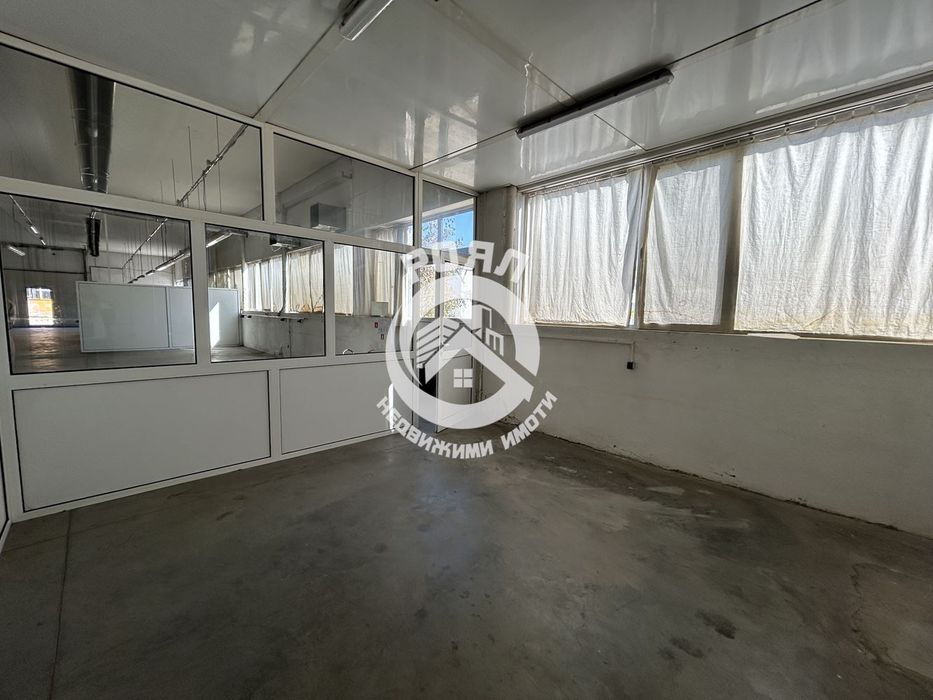 Дава се под наем Склад в Раковски - 375 кв.м за 1570.8 € - Снимка #7