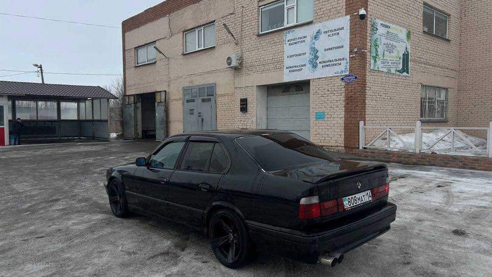 Продам бмв Е34 2.5