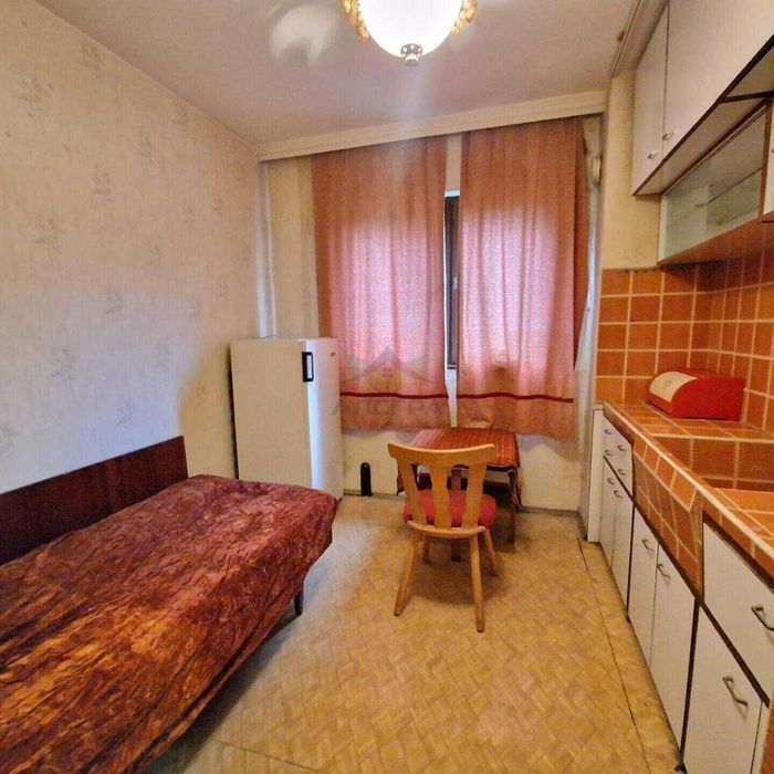 Продава се Двустаен апартамент в Пазарджик, Изток - 63 кв.м за 874 €/кв.м - Снимка #2