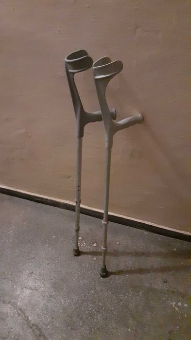 Set 2 carje Germania, aluminiu, reglabile pe inaltime