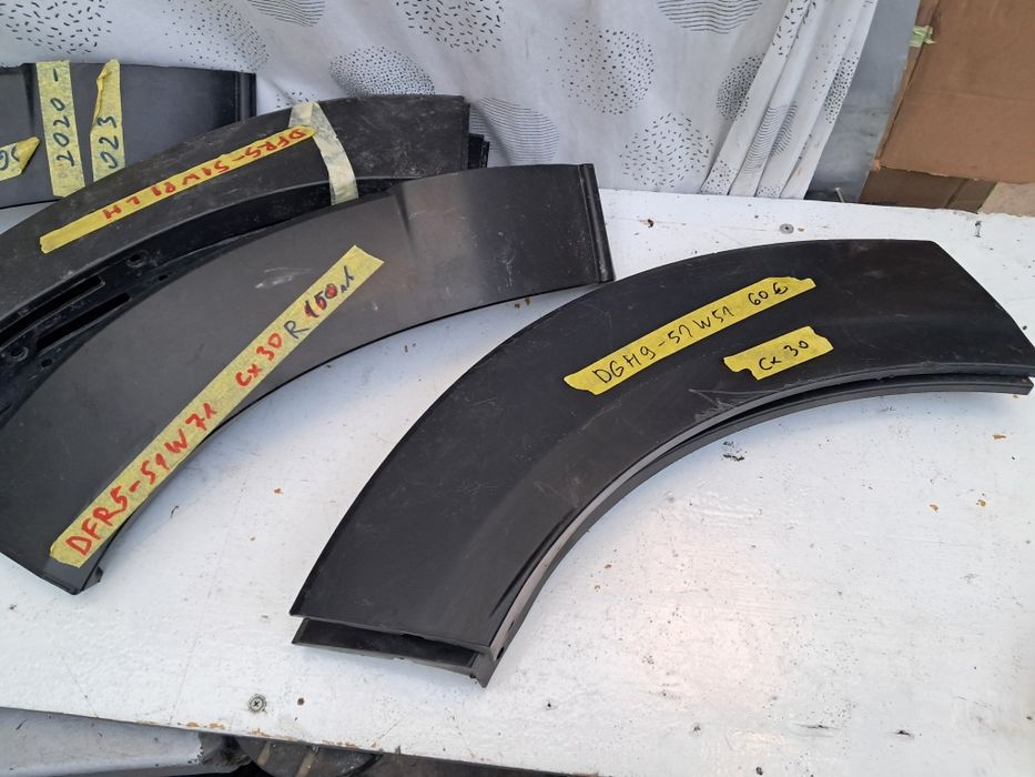 Лайсна   задна предна Mazda cx30  Mazda Cx3