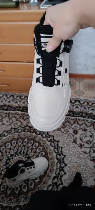 Продам кросовки мужские