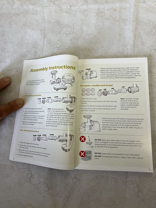 Vând storcator presat la rece multifuncțional BIO CHEF.