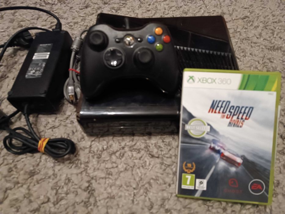 XBOX360 consola XBOX 360 slim + 1 joc bonus Need for Speed Rivals