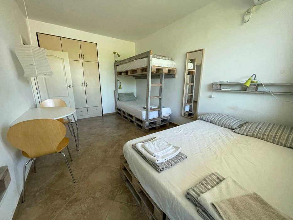 Давам под наем луксозно обзаведен тристаен апартамент в Лозенец